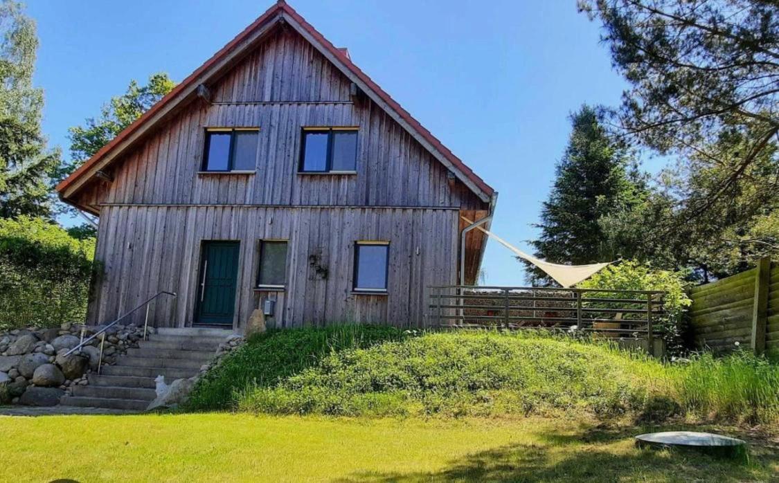 Im Haus Waldstueck * Larz
